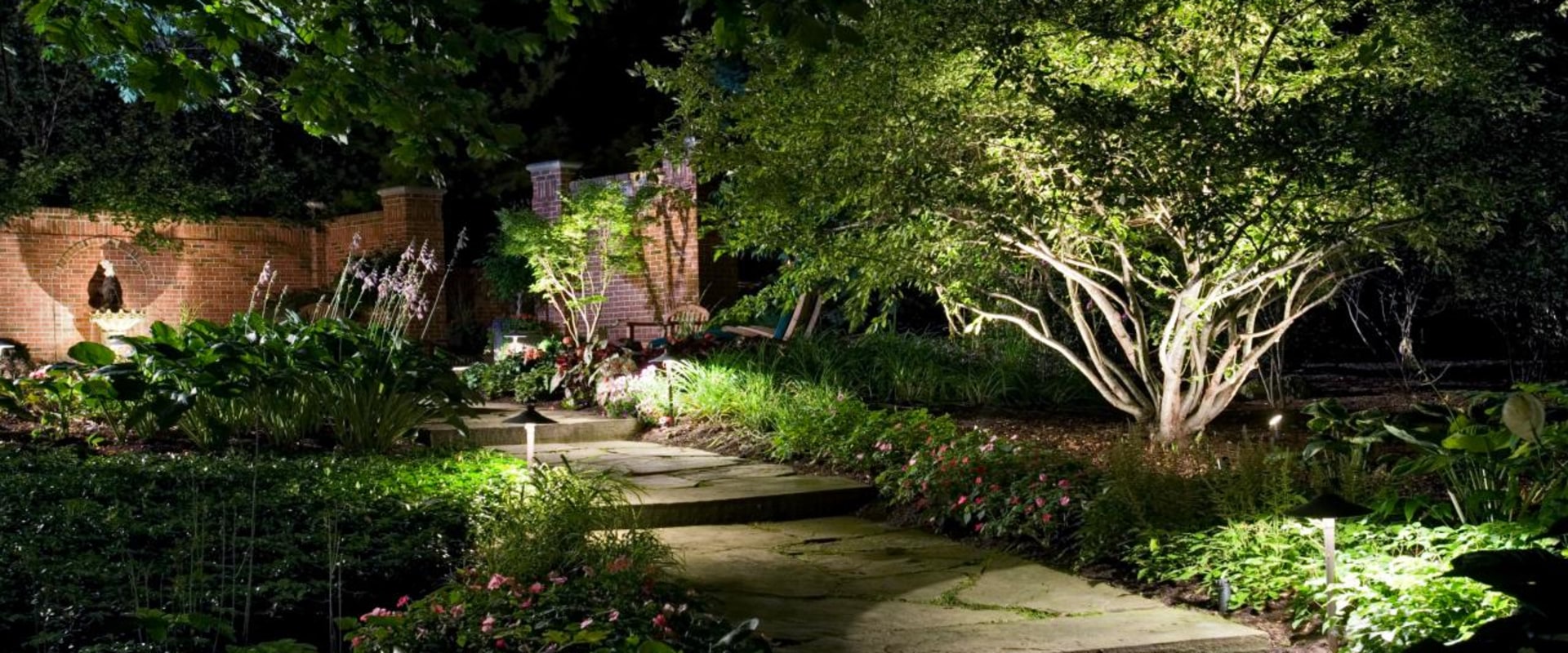 How far apart should landscaping lights be?