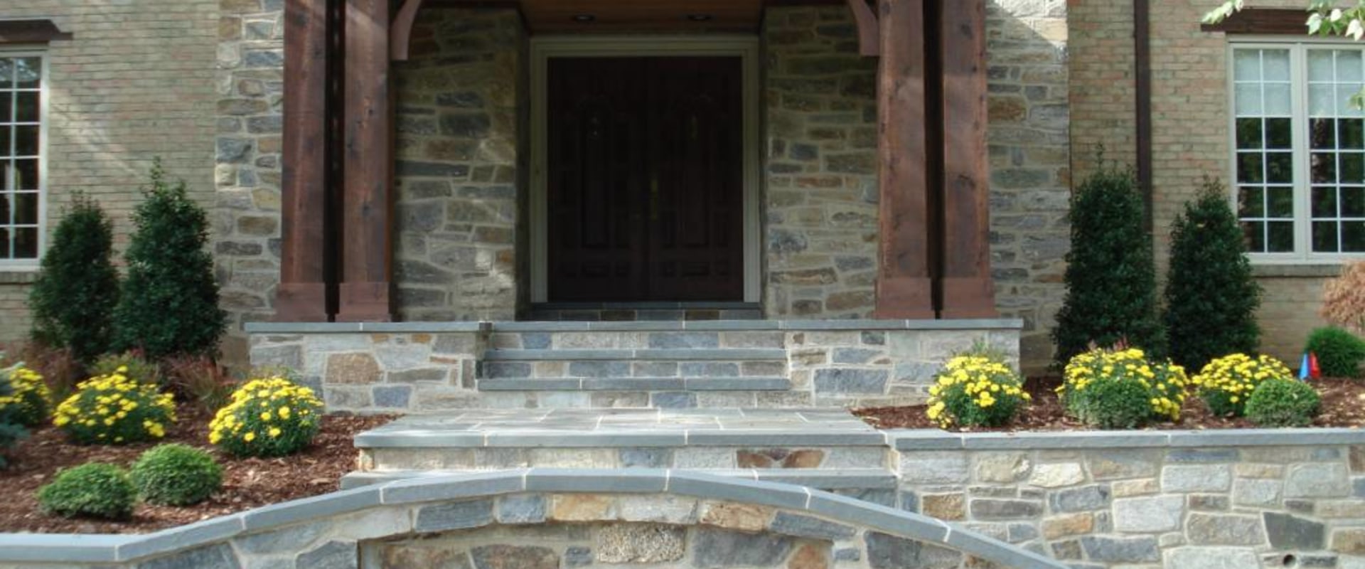 How To Choose The Right PVC Fencing For Your Landscape Design In Brisbane